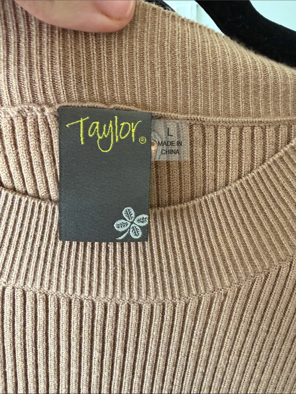 Taylor Twofer Maxi Dress - Picture 2 of 3
